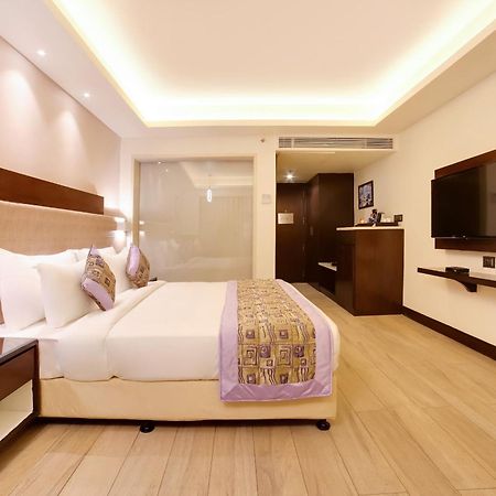 Hotel White Rose Igi Airport New Delhi Eksteriør billede