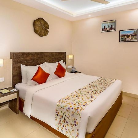 Hotel White Rose Igi Airport New Delhi Eksteriør billede